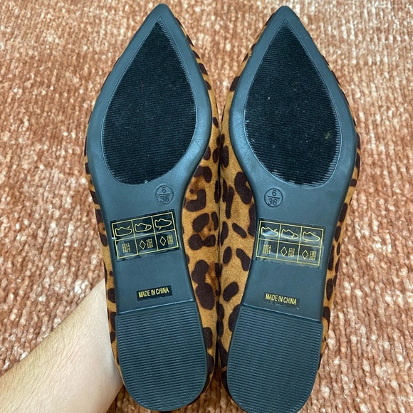 LULUS Emmy cheetah print pointy toe ballet flat loader closet staple trendy 6 - Picture 6 of 7